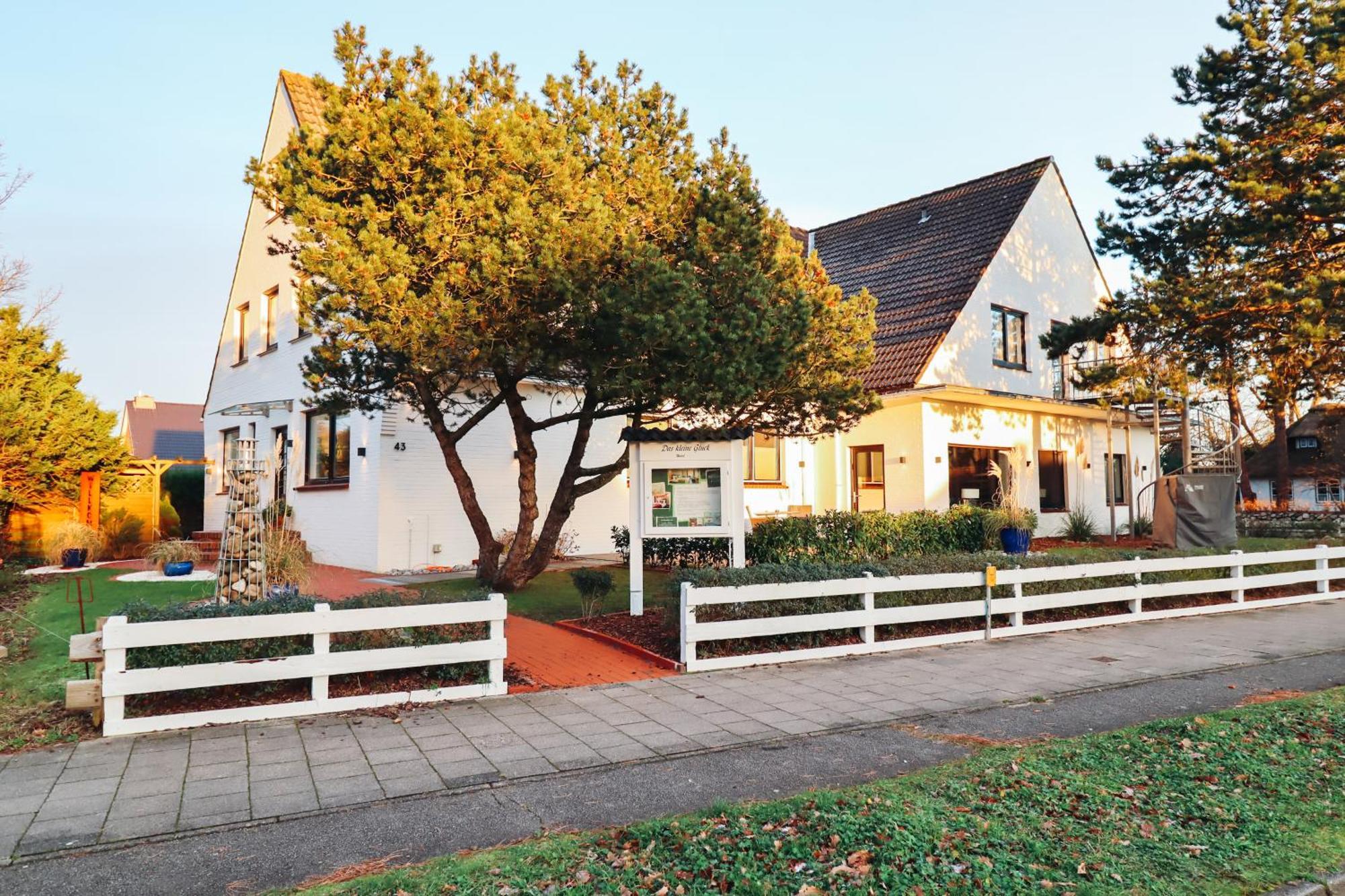 Hotel Das Kleine Glueck - Adults Only Sankt Peter-Ording Exteriör bild